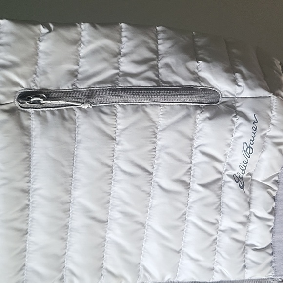 Ladies Eddie Bauer Packable Down Vest - Picture 2 of 5